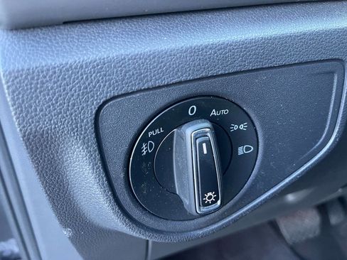 Used 2018 Volkswagen Atlas SEL image 38