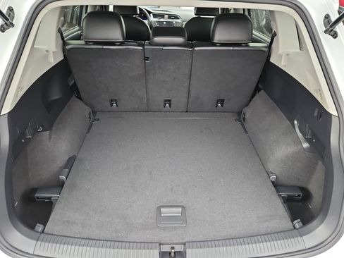 Used 2022 Volkswagen Tiguan SE image 26