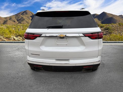 Used 2023 Chevrolet Traverse High Country FWD image 6