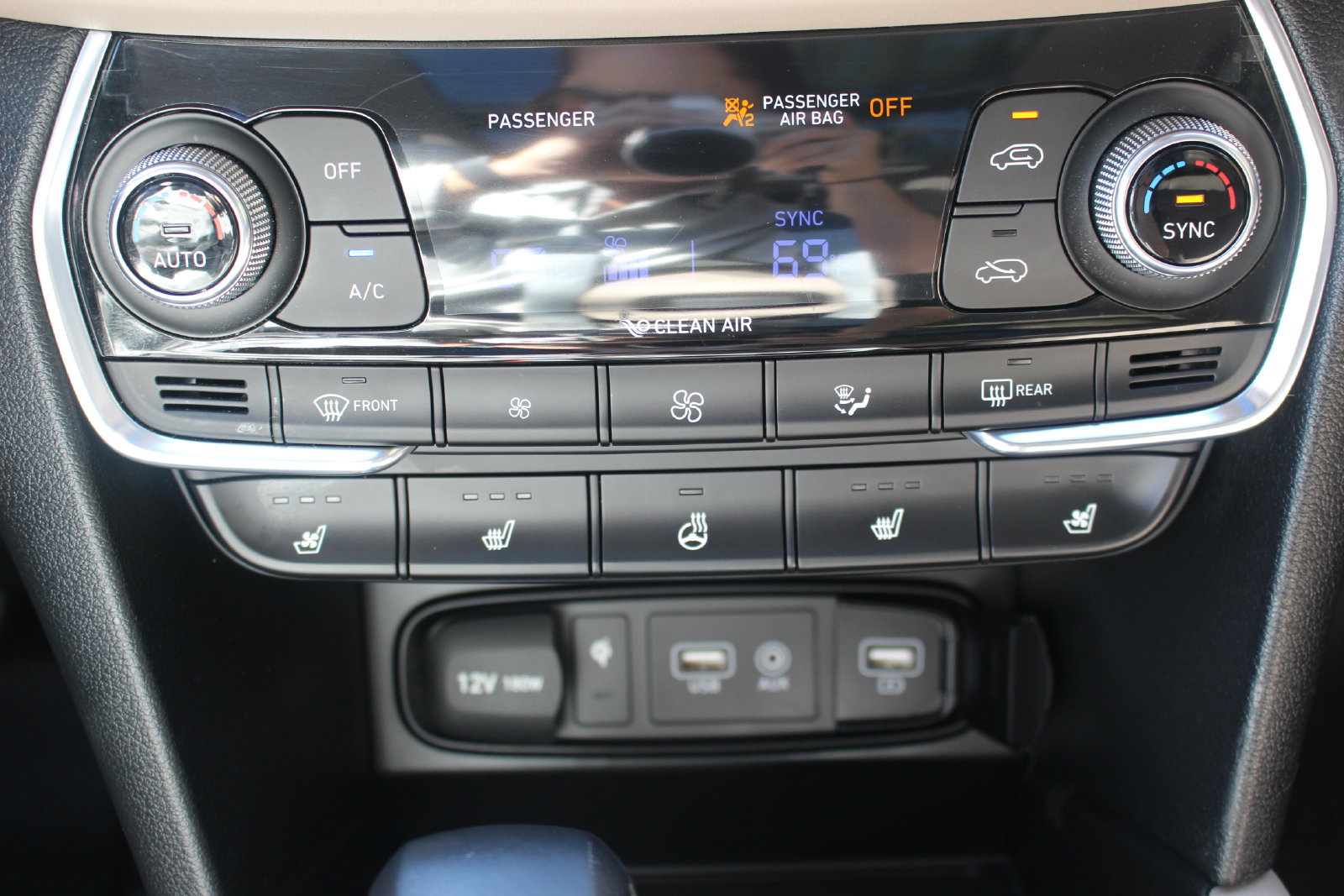 Used 2020 Hyundai Santa Fe Limited FWD image 35