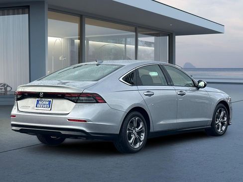 Used 2024 Honda Accord EX image 4
