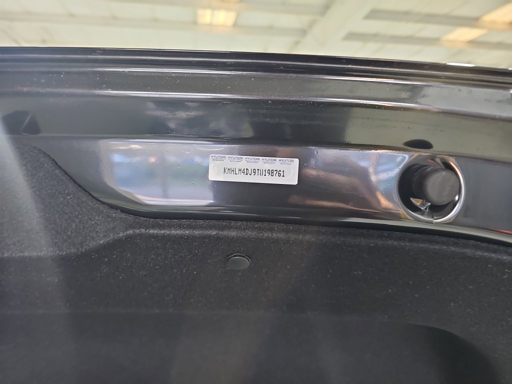 New 2026 Hyundai Elantra SEL FWD image 14
