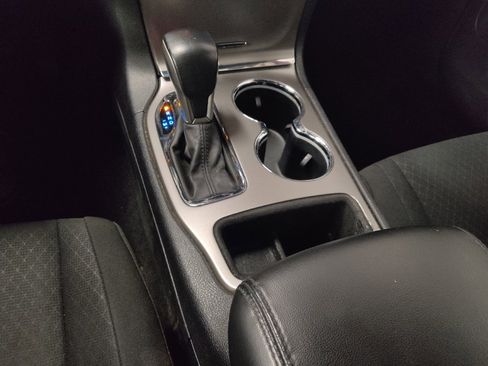 Used 2018 Jeep Grand Cherokee Laredo image 26