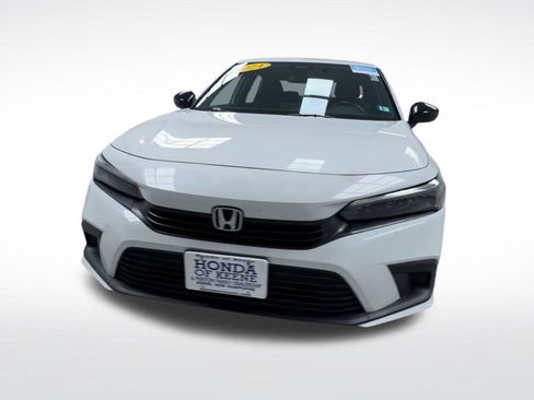Used 2024 Honda Civic Sport image 3