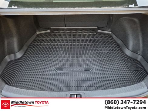 Used 2024 Toyota Corolla LE AWD/4WD image 32