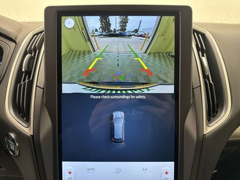 New 2024 Ford Edge SE w/ Black Appearance Package image 8