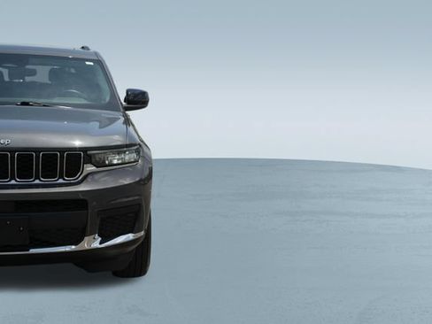 Used 2022 Jeep Grand Cherokee L Laredo w/ Luxury Tech Group I AWD/4WD image 46