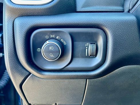 Used 2021 RAM 2500 Big Horn w/ Level 1 Equipment Group image 10