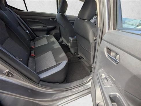 Used 2025 Nissan Versa SV image 12