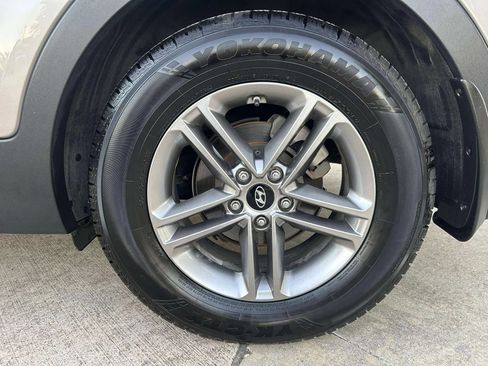 Used 2017 Hyundai Santa Fe Sport image 29