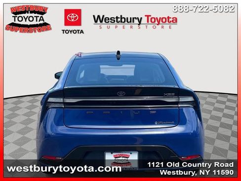 Certified 2024 Toyota Prius Prime Premium FWD image 11
