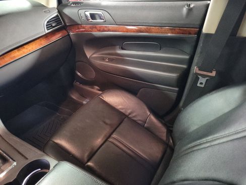 Used 2015 Lincoln MKT EcoBoost w/ Equipment Group 201A image 20