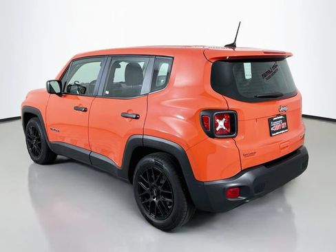 Used 2021 Jeep Renegade Sport FWD image 5