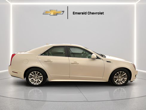 Used 2011 Cadillac CTS Luxury RWD image 6