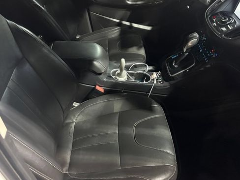 Used 2013 Ford Escape Titanium w/ Parking Technology Pkg FWD image 16