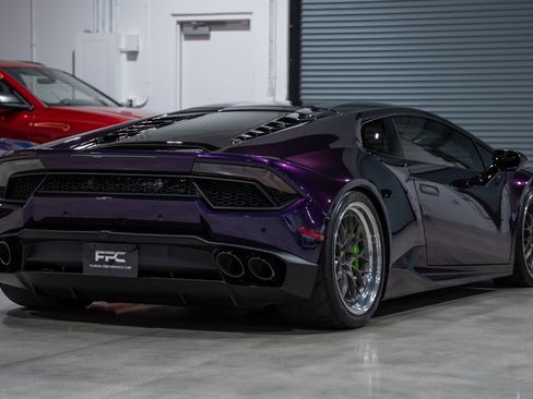 Used 2018 Lamborghini Huracan LP 580-2 RWD image 15