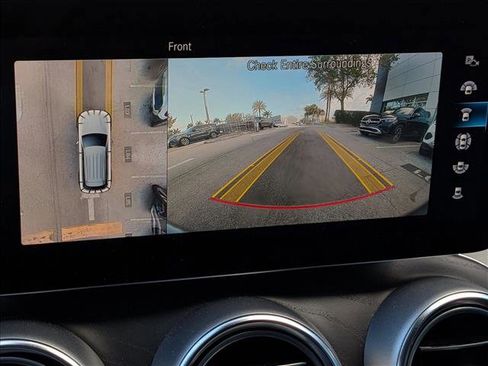 Used 2022 Mercedes-Benz GLC 300 image 11