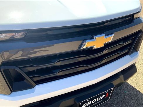 Used 2024 Chevrolet Colorado LT w/ LT Convenience Package image 36