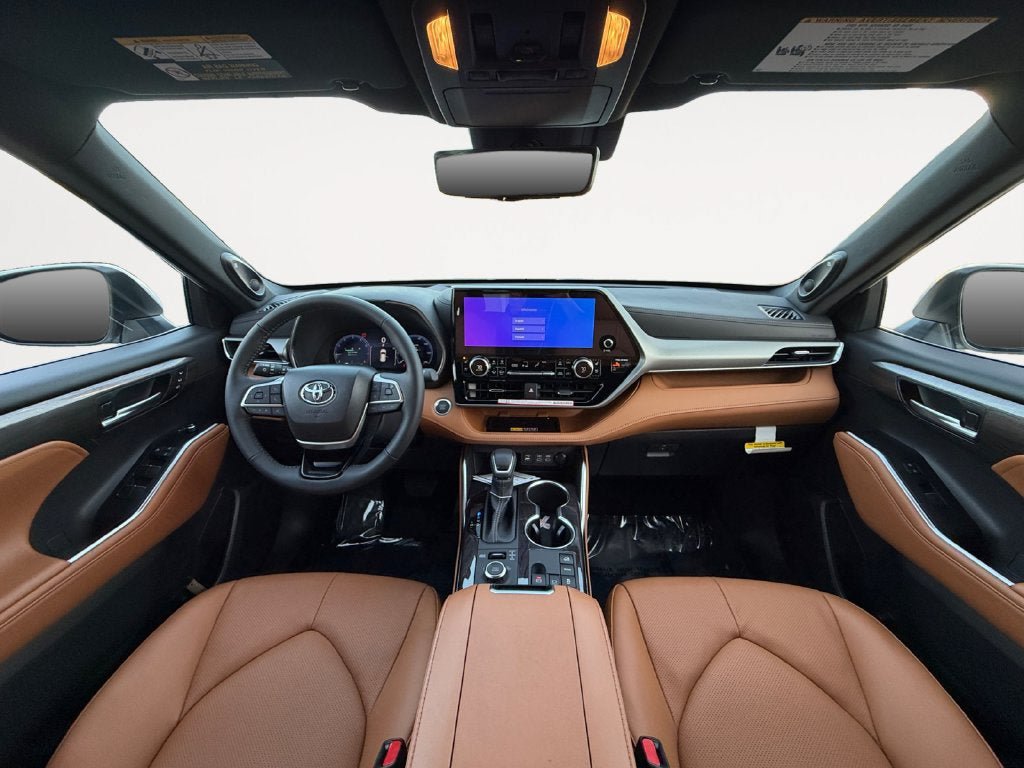 New 2026 Toyota Highlander Platinum AWD/4WD image 11