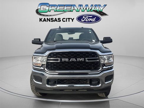 Used 2022 RAM 2500 Big Horn image 2