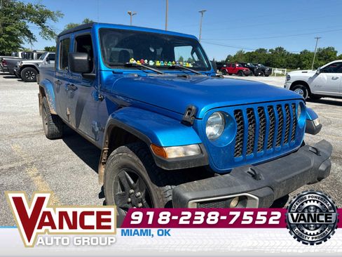 Used 2021 Jeep Gladiator Sport AWD/4WD image 2