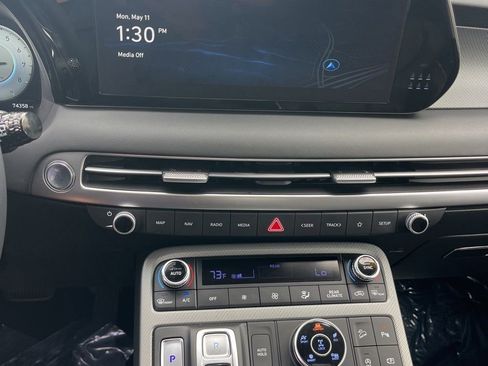 Used 2025 Hyundai Palisade SEL AWD/4WD image 18
