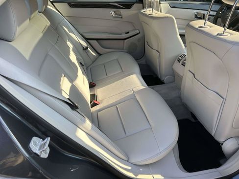 Used 2014 Mercedes-Benz E 350 Sedan image 47