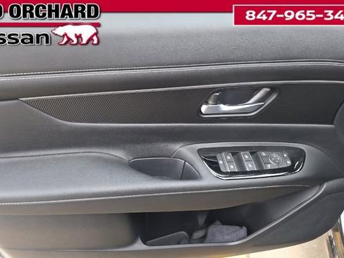 Used 2025 Nissan Murano SV AWD/4WD image 9