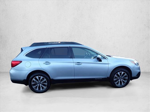 Used 2015 Subaru Outback 2.5i Limited AWD/4WD image 5