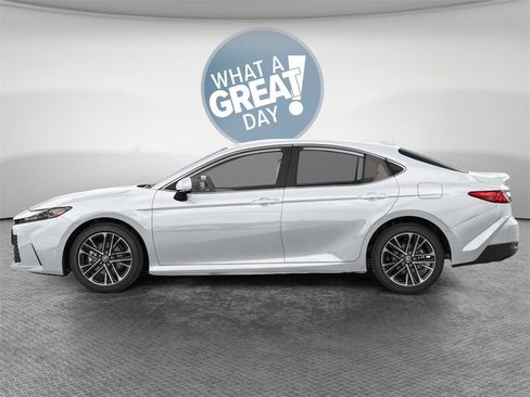 New 2026 Toyota Camry XLE image 3