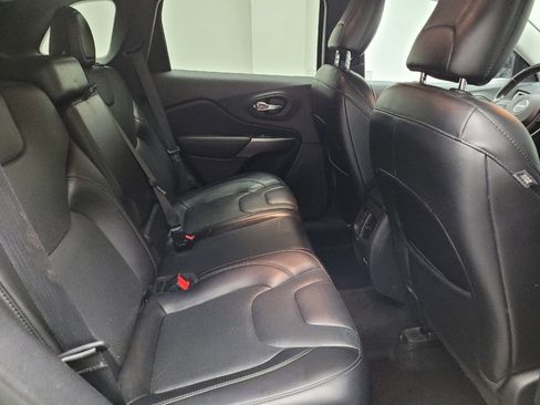 Used 2021 Jeep Cherokee Latitude Lux AWD/4WD image 19