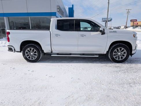 Used 2022 Chevrolet Silverado 1500 High Country image 3