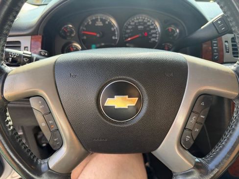 Used 2014 Chevrolet Tahoe LT RWD image 34