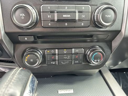 Used 2018 Ford F150 XLT w/ Equipment Group 302A Luxury image 18