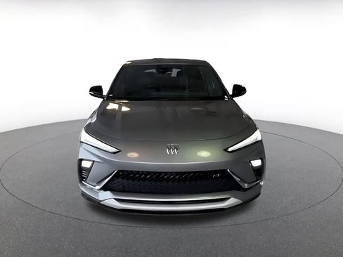 Used 2025 Buick Envista Sport Touring image 5