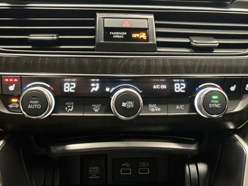 Used 2021 Honda Accord Touring image 18