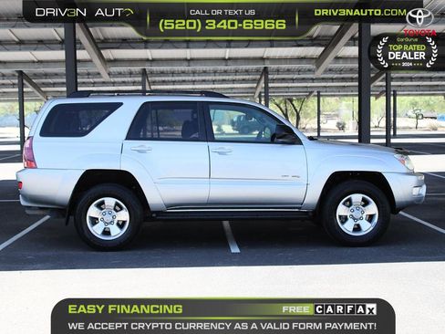 Used 2004 Toyota 4Runner SR5 AWD/4WD image 8