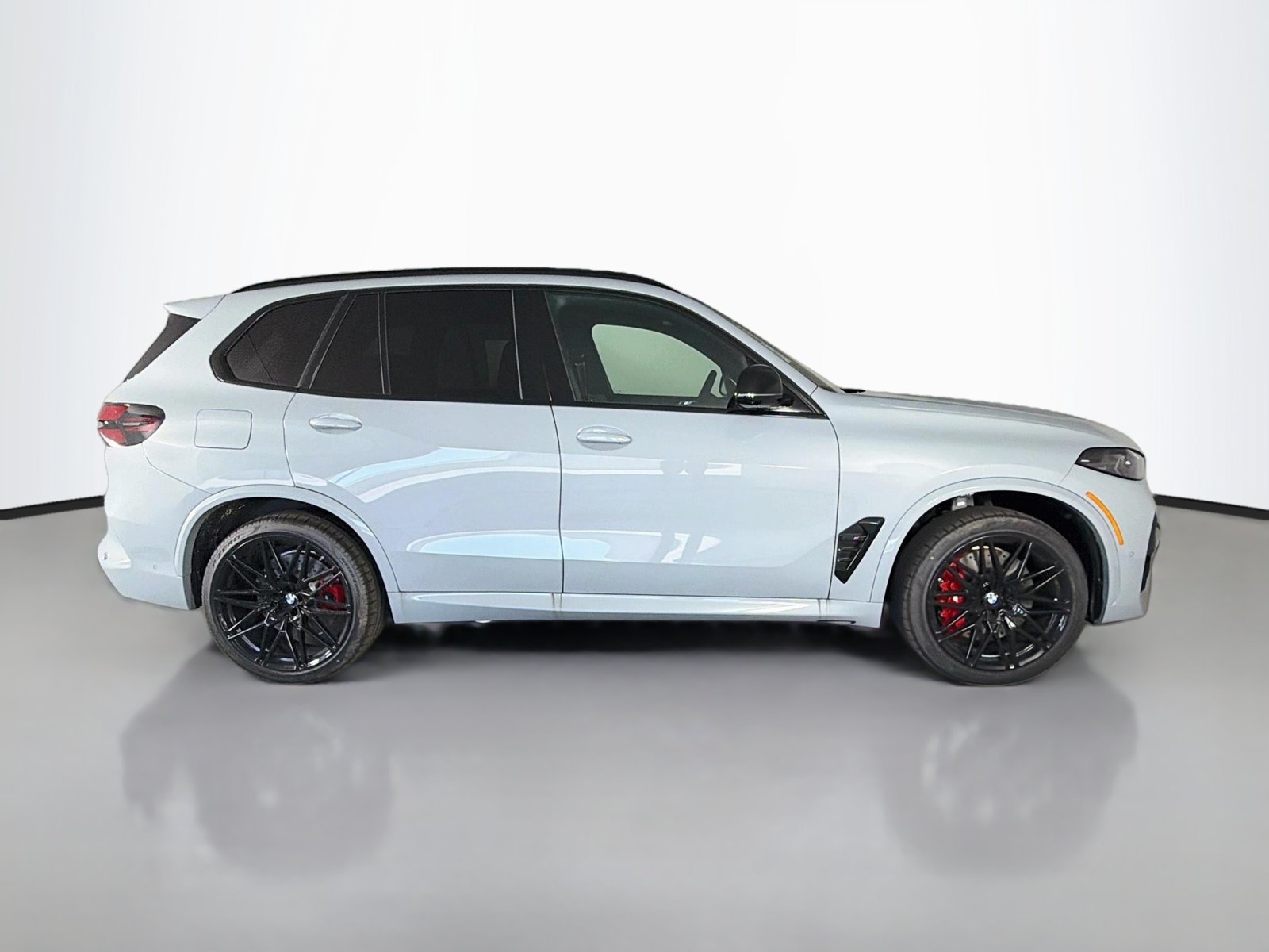New 2026 BMW X5 M Competition w/ Executive Package AWD/4WD image 8