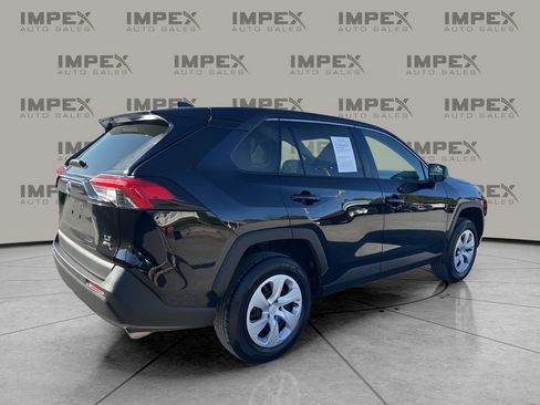 Used 2024 Toyota RAV4 LE image 5