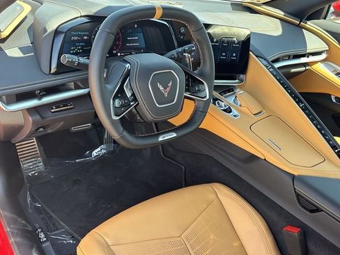 Used 2025 Chevrolet Corvette Z06 RWD image 11