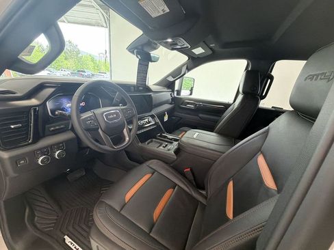New 2026 GMC Sierra 2500 AT4 w/ Technology Package AWD/4WD image 10