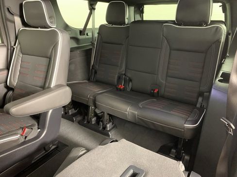 Used 2025 GMC Yukon XL AT4 Ultimate image 37