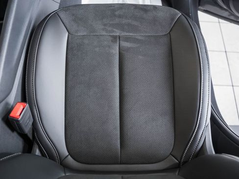 New 2025 Jeep Grand Cherokee Altitude image 29