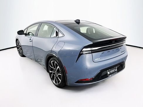 Used 2024 Toyota Prius Prime FWD image 5
