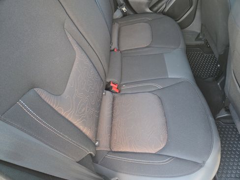 Certified 2023 Jeep Renegade Latitude AWD/4WD image 21