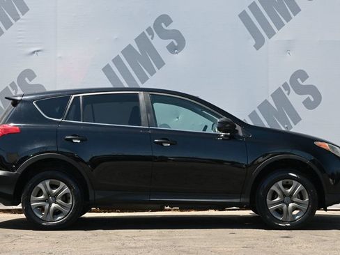 Used 2015 Toyota RAV4 LE FWD image 4