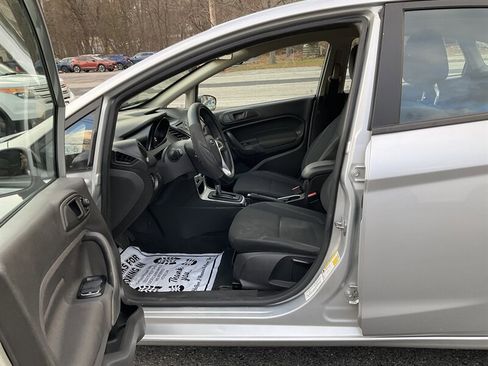 Used 2019 Ford Fiesta SE image 16