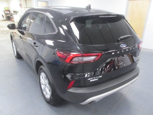 Used 2025 Ford Escape Active AWD/4WD image 7