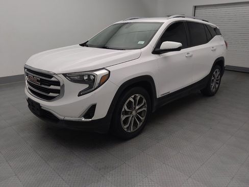 Used 2019 GMC Terrain SLT FWD image 2