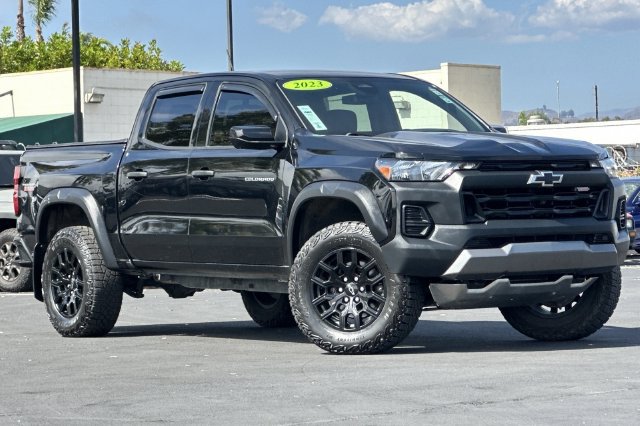 Used 2023 Chevrolet Colorado Trail Boss w/ LPO, Skid Plate Package AWD/4WD image 2